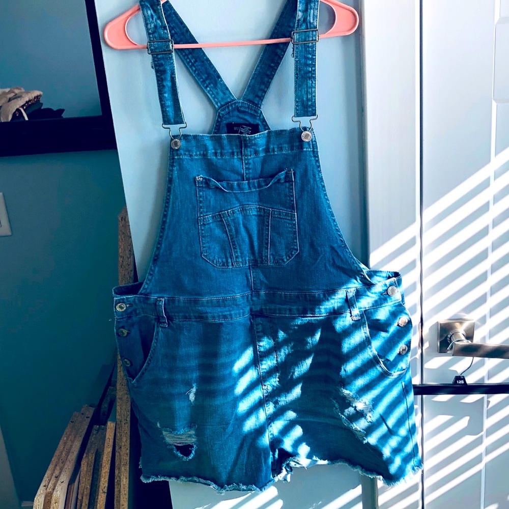 Plus size jean overall shorts
